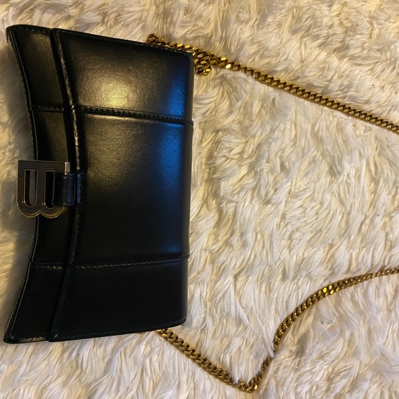 Balenciaga Hourglass Leather Wallet on a Chain - Picture 4 of 12